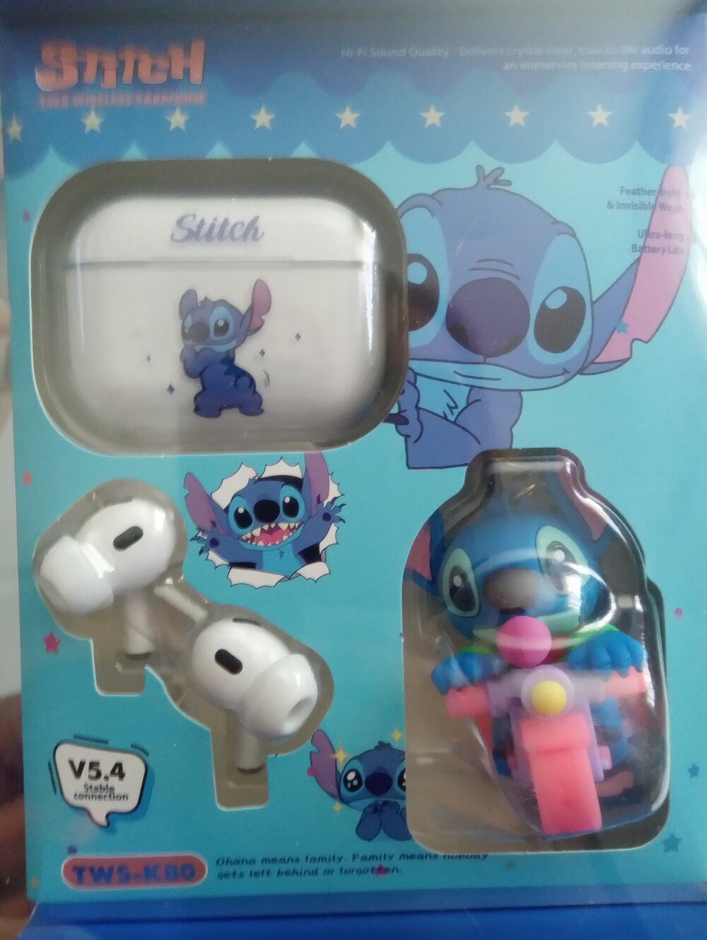NEW Stitch Earbuds Decorative Case and Keychain Set 0607